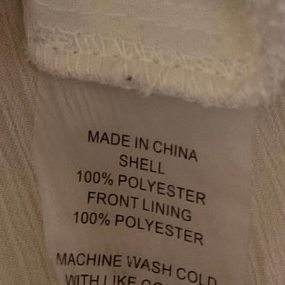 Vince Camuto White Silk Satin Ruffle Long Sleeve Button Down Shirt Top Size M - Picture 4 of 4